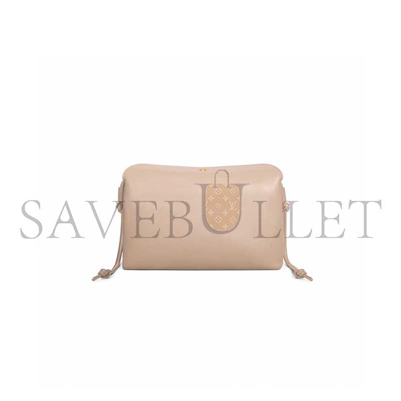 Ce1i*e trio flap in smooth lambskin 10p862o86.03sa (22.5*13*3.5cm)